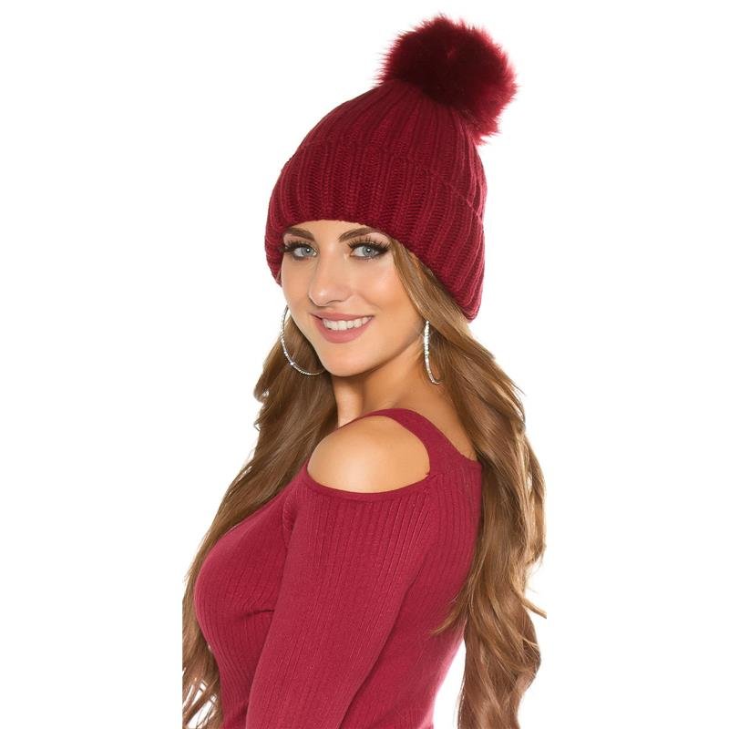 Lined winter hat with fake fur bobble, 12,95 €