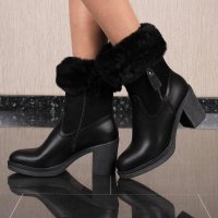 Lined womens winter ankle boots with fake fur edge black...