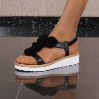 Flat womens strappy sandals with flowers black