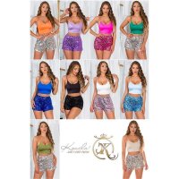 Womens basic crop top with sexy neckline green